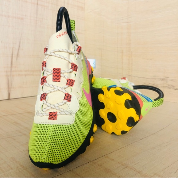 Nike React Element 55 - Nike ID - Picture 5 of 9